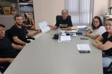 Assinada ordem de serviço para reformas em escolas municipais