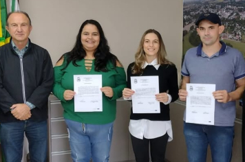 Empossados três novos servidores para a Educação