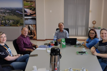 Sesc realiza visita ao Executivo 