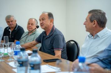 Prefeito Sartori participa de reunião de Turismo da AMM