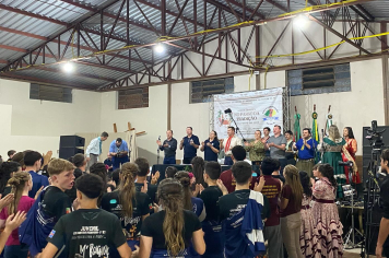 Poder Executivo participa do encerramento do rodeio artístico no Passo da Tradição