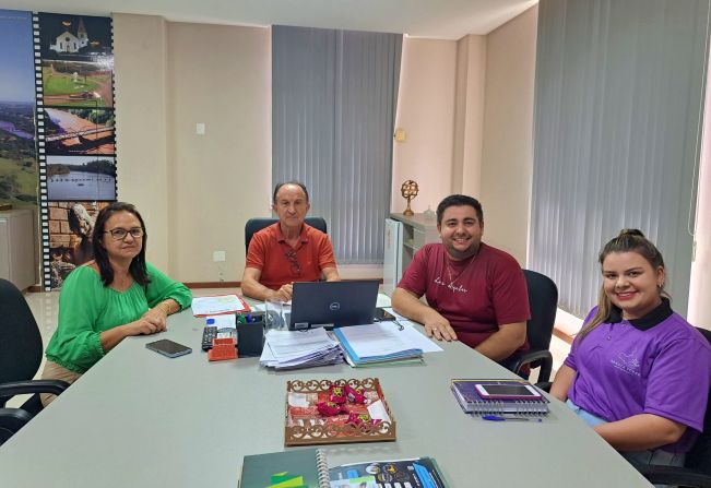 Executivo recebe CPM da escola Bráulio Mário Azambuja Ribas