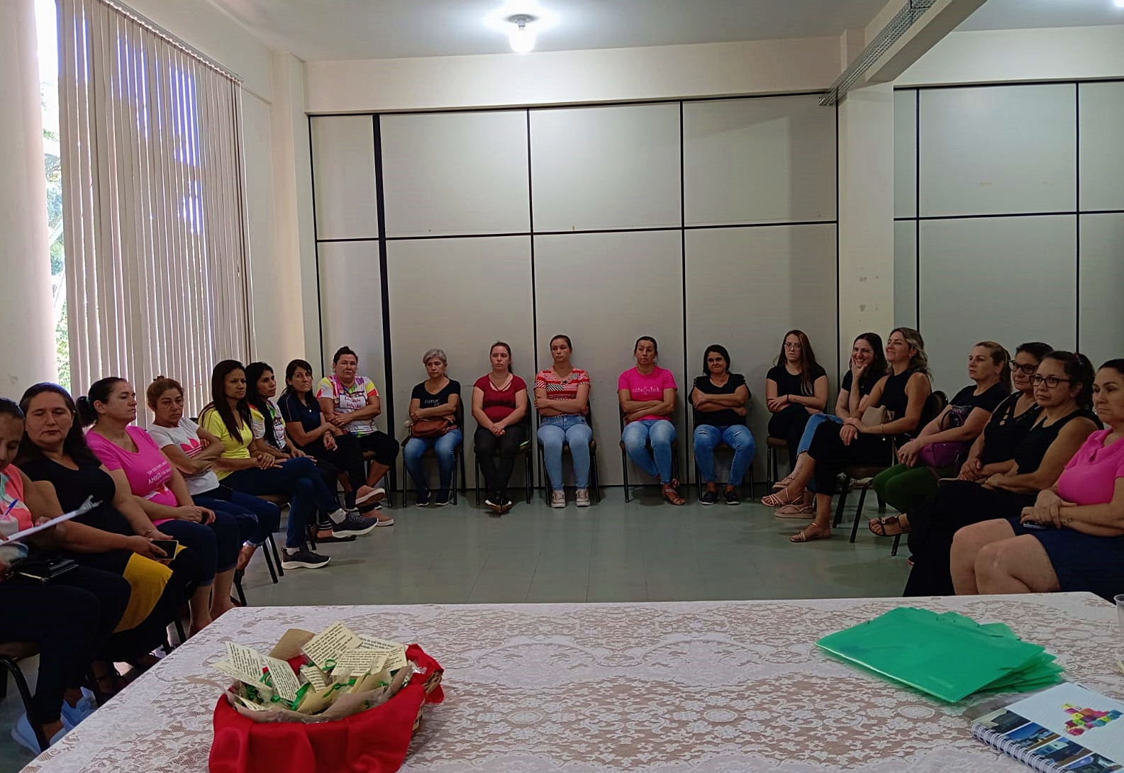 Secretaria de Educação promove formação com merendeiras