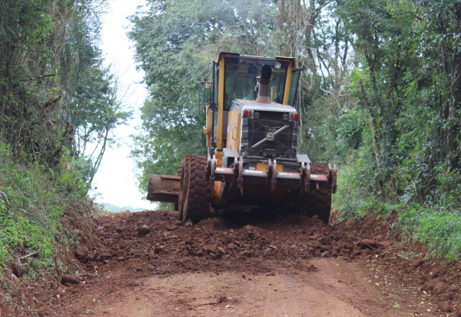 Secretaria de Obras realiza melhorias no Rincão dos Peyrot